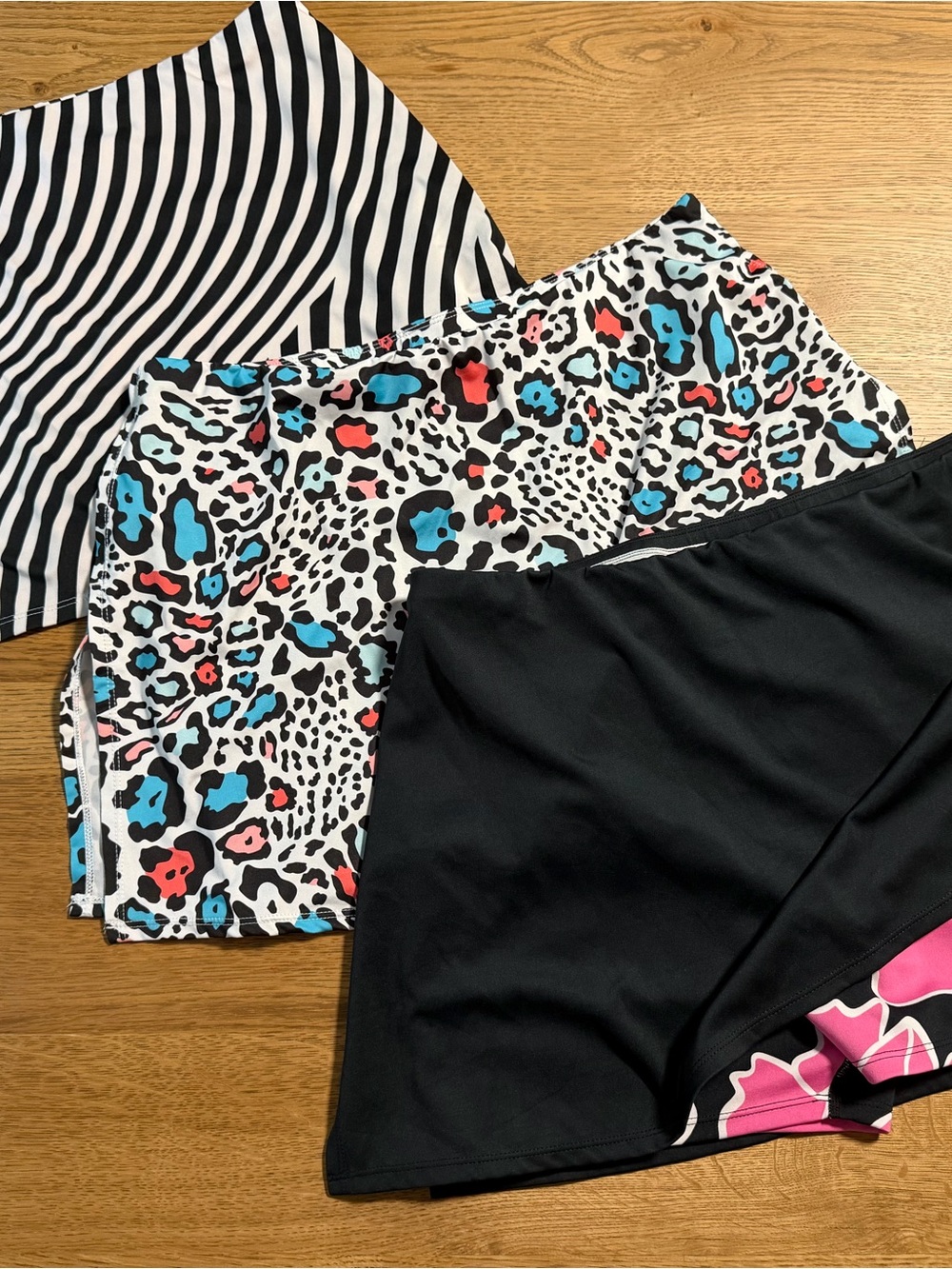 Tail Women's Mini Skirt Set - Black, White, Blue, Pink